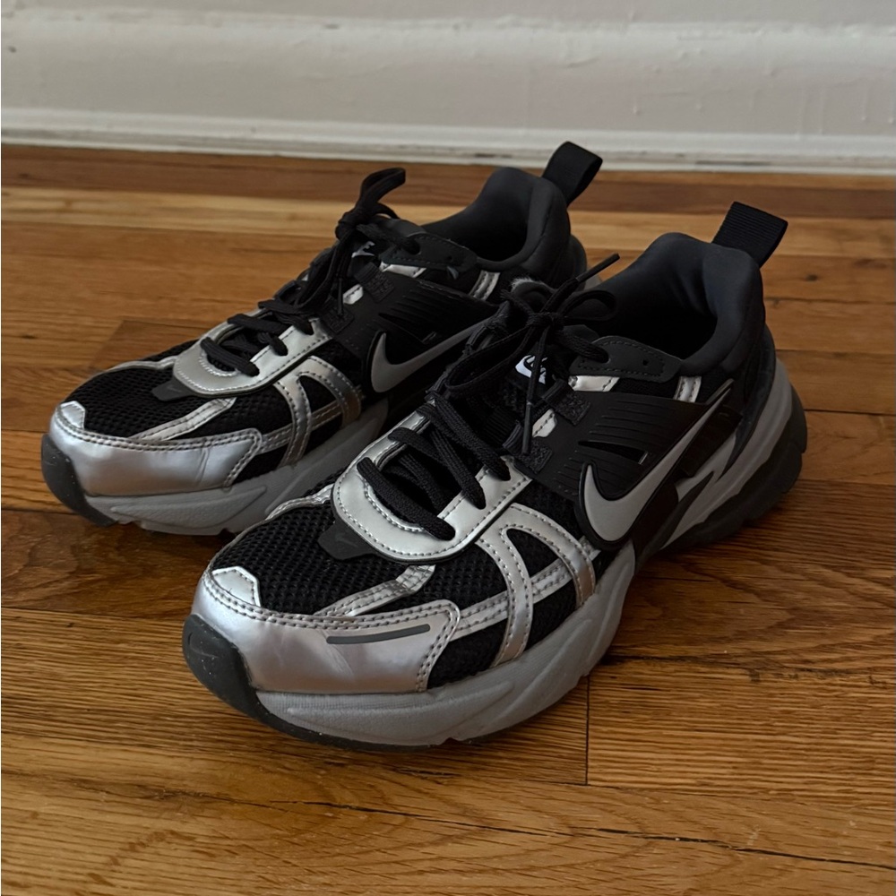 Nike V2K Black Sneakers